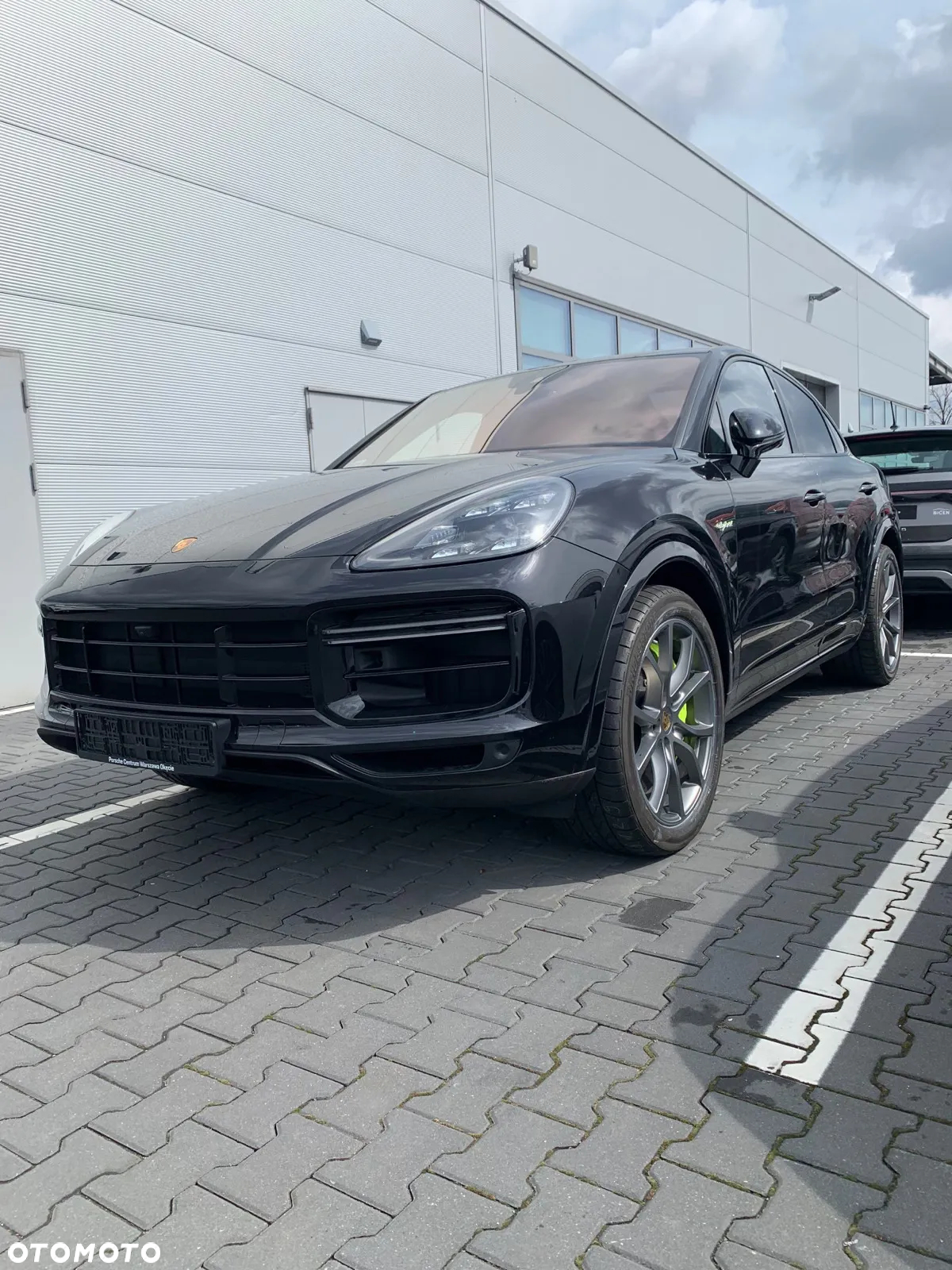 Porsche Cayenne - 4