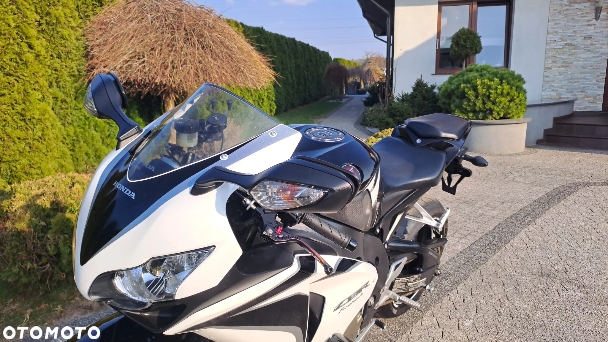 Honda CBR - 27
