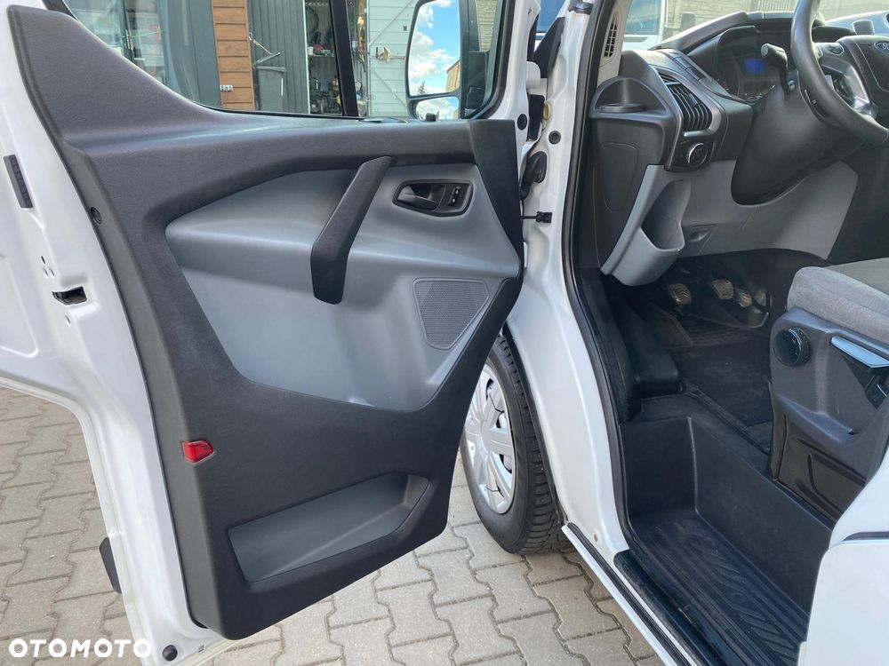 Ford TRANSIT CUSTOM - 10