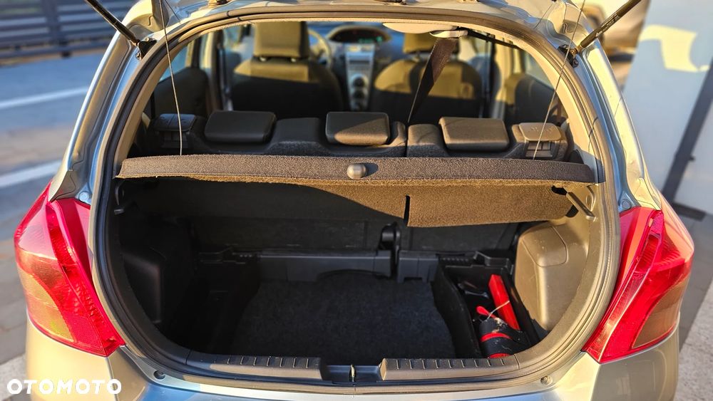 Toyota Yaris 1.3 Luna A/C - 7