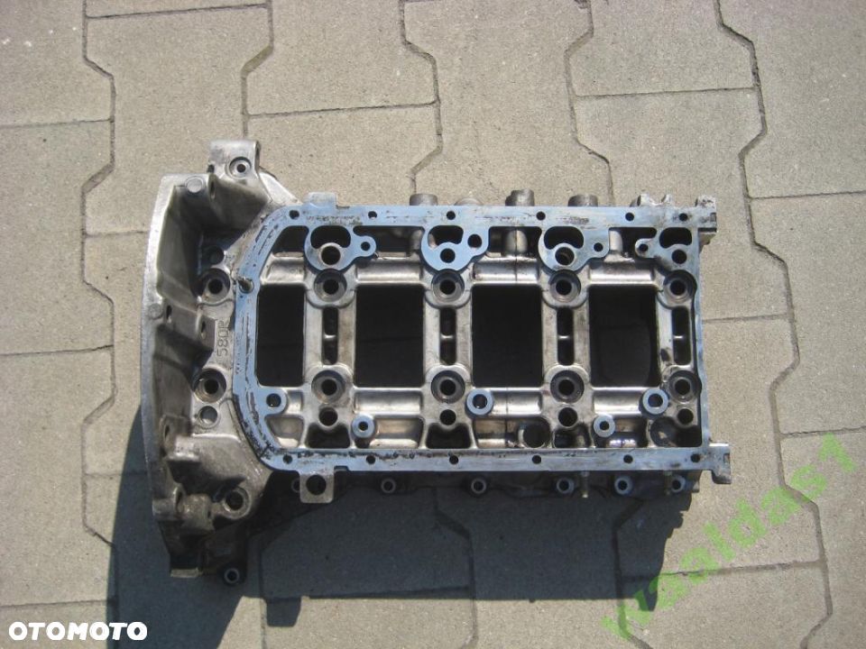 VOLVO V50 S40 C30 1.6TDCI PODSTAWA MISKI OLEJOWEJ