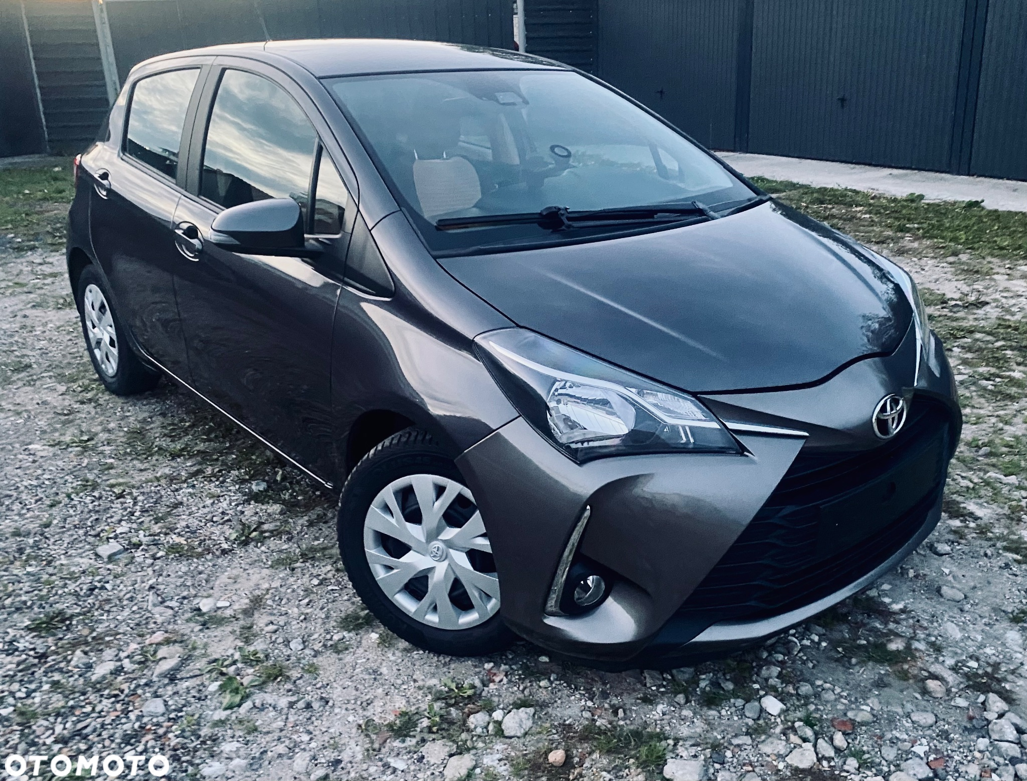 Toyota Yaris - 14