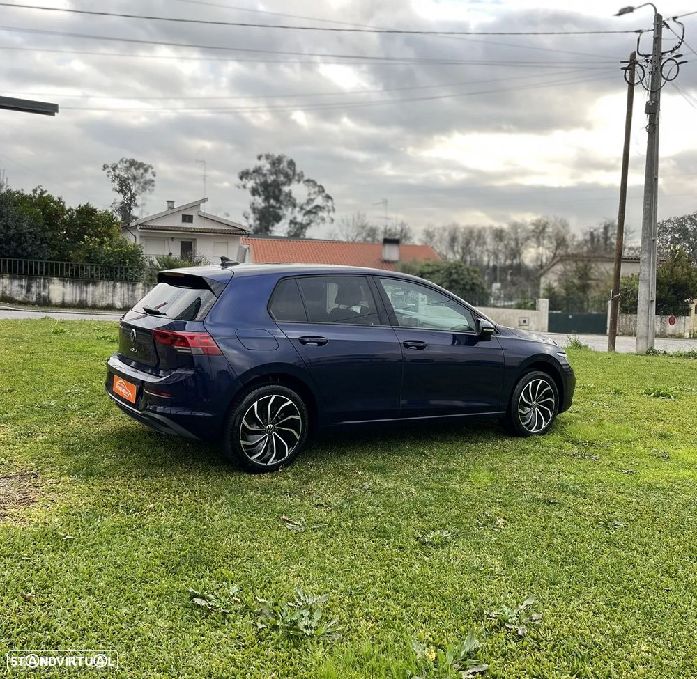 VW Golf 1.0 TSI R-Line - 4