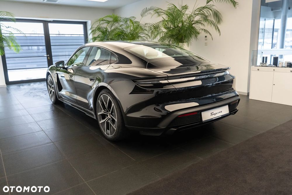 Porsche Taycan 105kWh Black Edition - 2