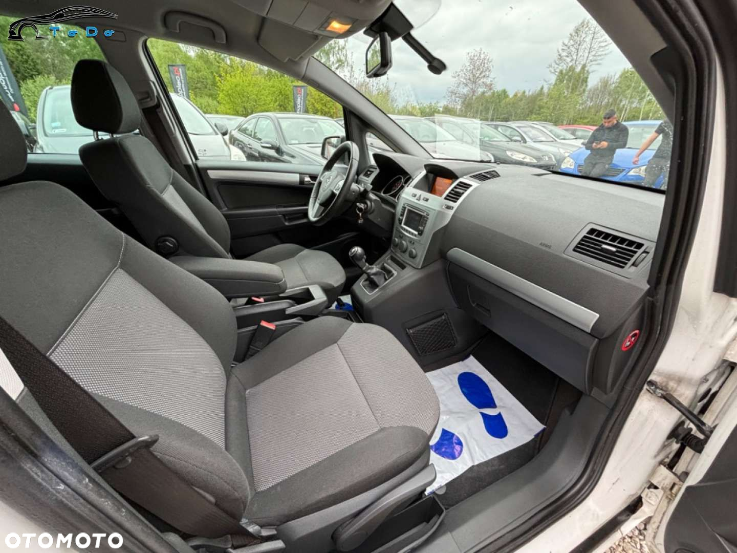 Opel Zafira - 16