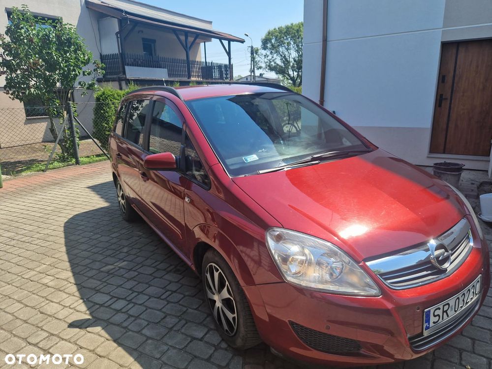 Opel Zafira 1.9 CDTI - 8