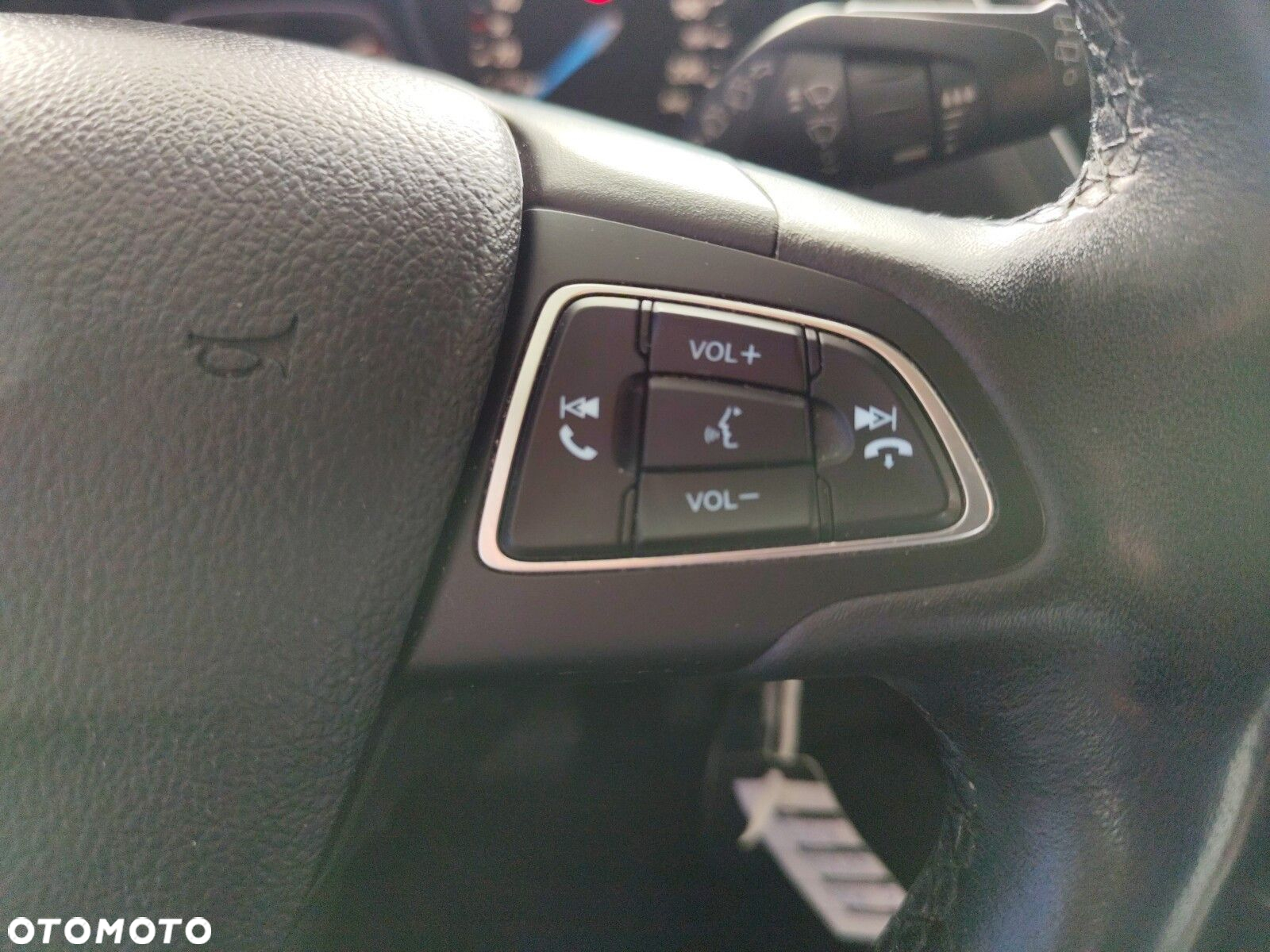 Ford Grand C-MAX - 22