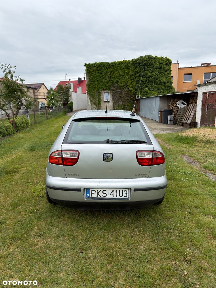 Seat Leon 1.9 TDI Signo - 4