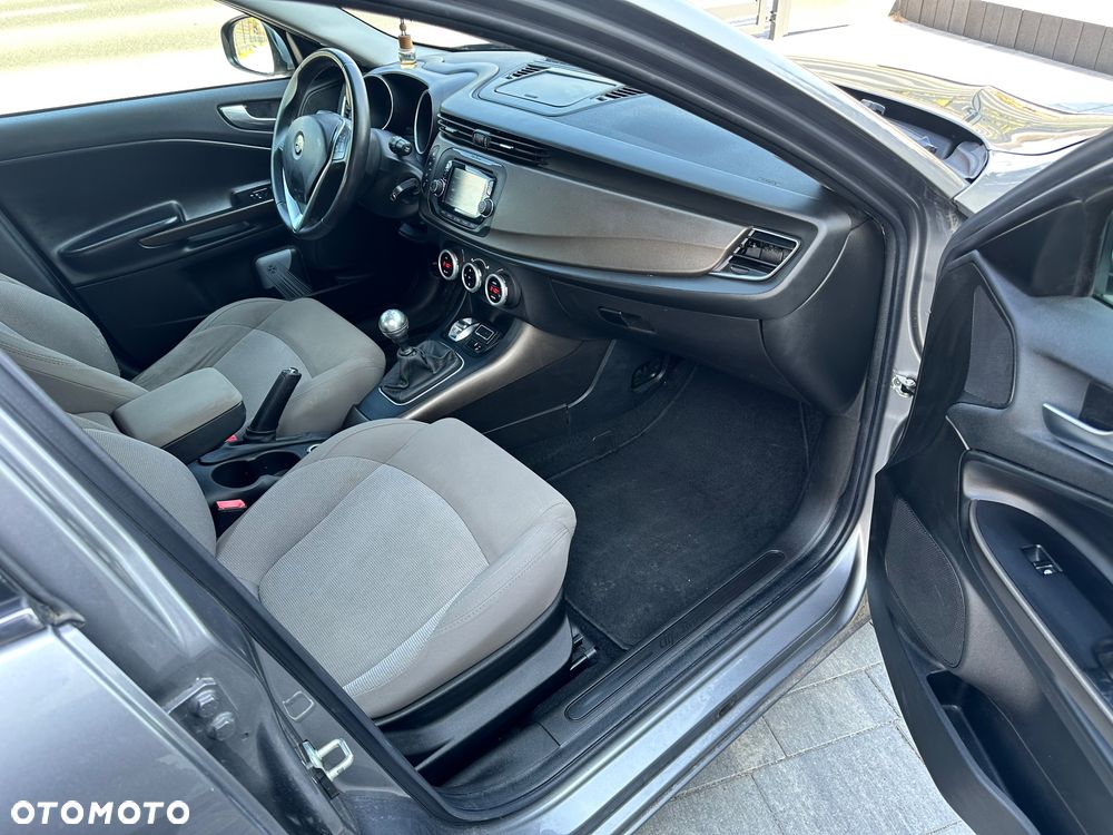 Alfa Romeo Giulietta 1.6 JTDM Super - 8