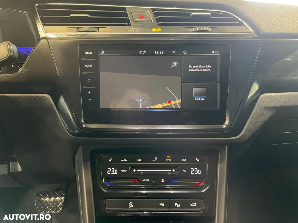 Volkswagen Touran 1.5 TSI DSG Highline - 12