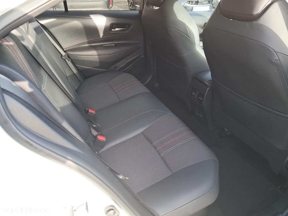 Toyota Corolla 1.8 Hybrid GR Sport Dynamic - 20