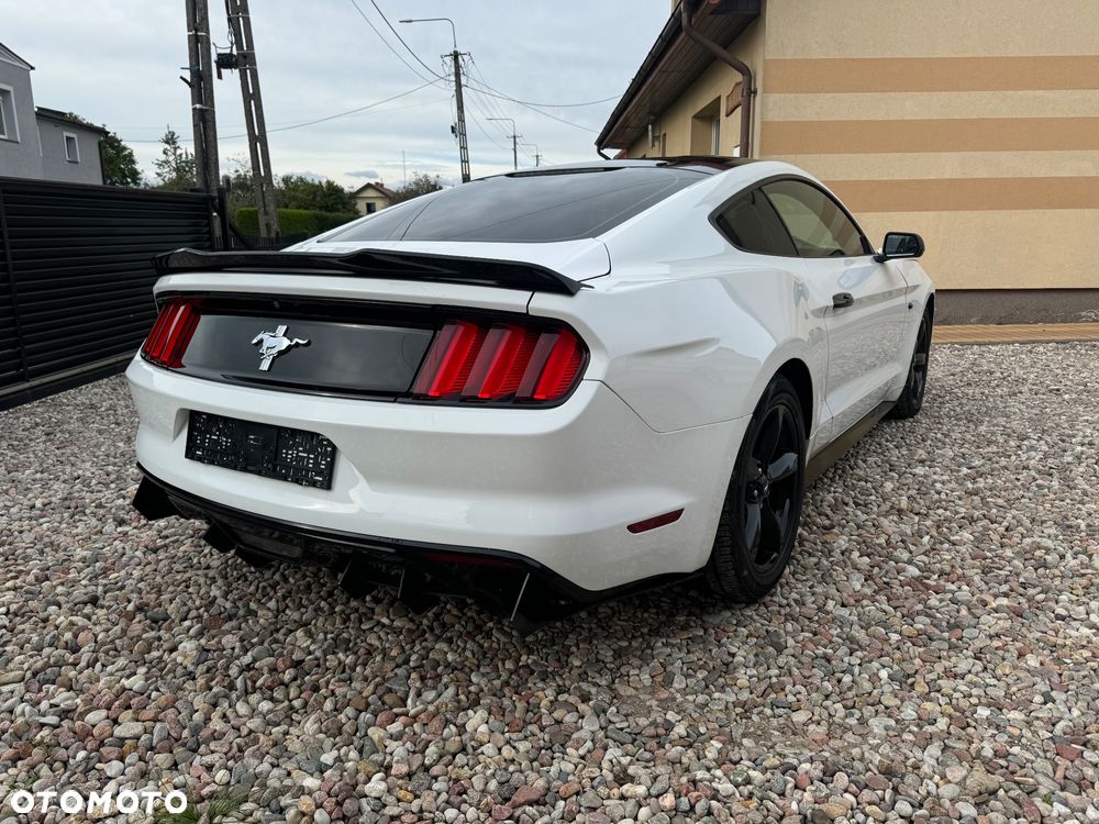 Ford Mustang 3.7 V6 Premium - 3