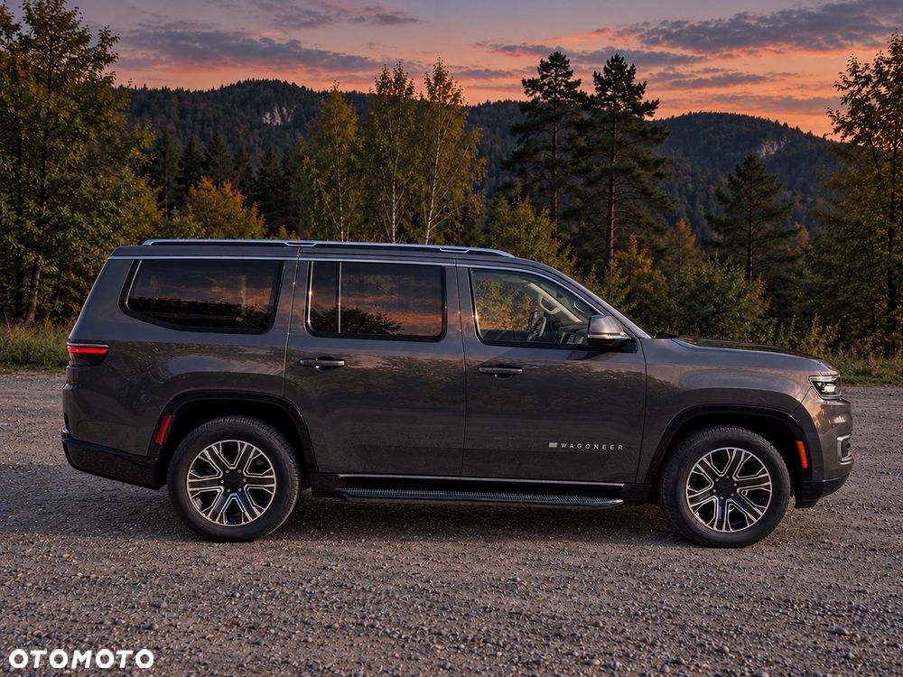 Jeep Wagoneer - 7