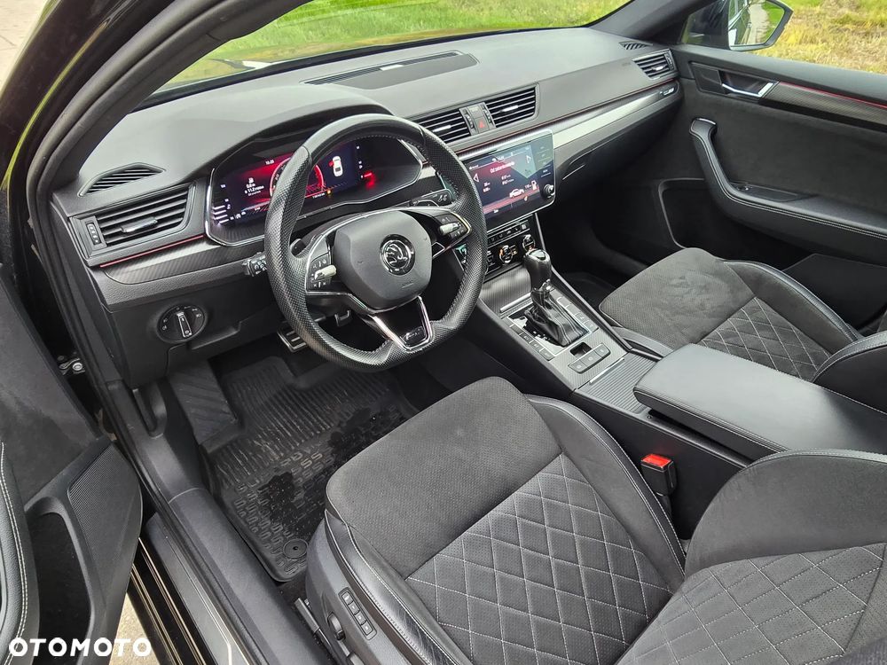 Skoda Superb 2.0 TDI SCR Sportline DSG - 9