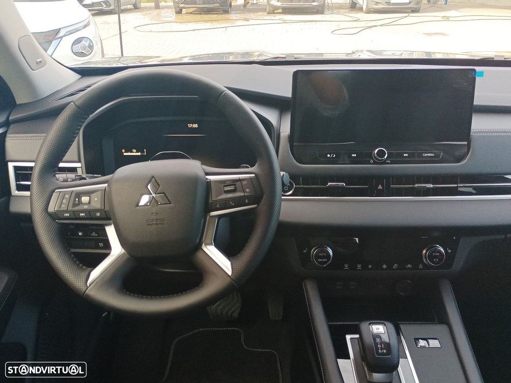 Mitsubishi Outlander 2.4 PHEV Intense - 8