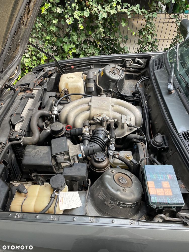 BMW Seria 3 325i - 8
