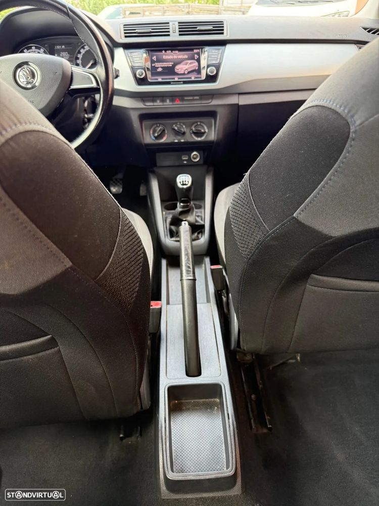 Skoda Fabia 1.0 MPI Active - 21