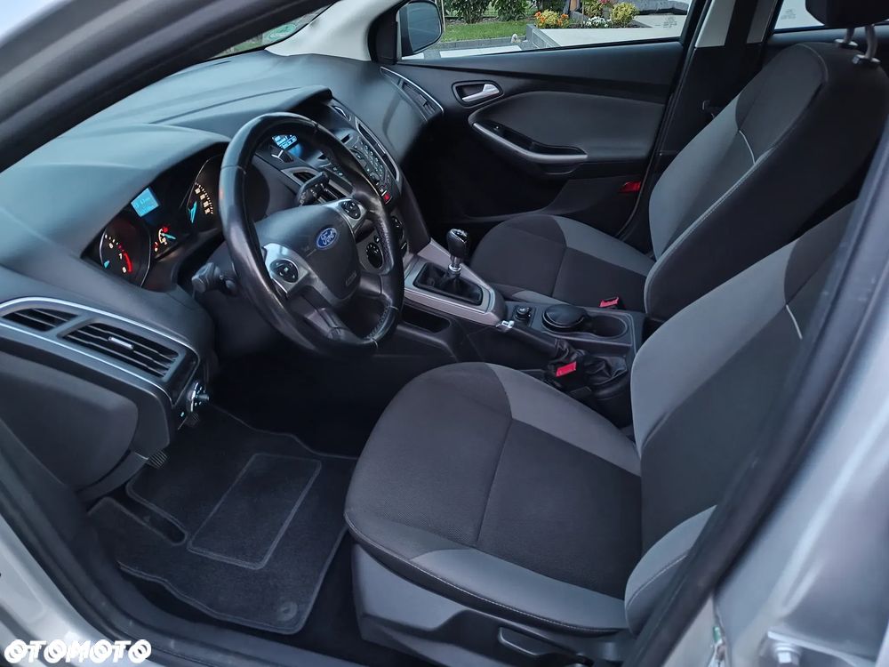 Ford Focus 1.0 EcoBoost Start-Stopp-System TREND - 12