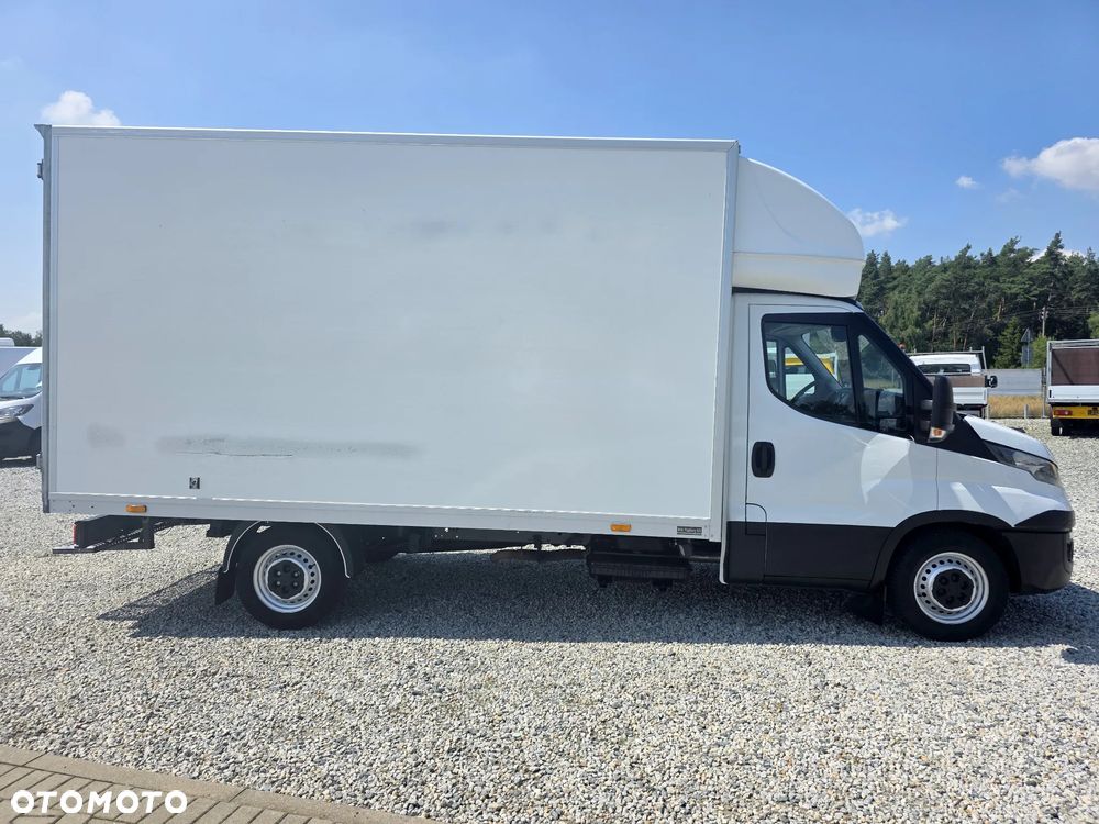 Iveco IVECO 35S18 3.0 HPI 180 KONNA KONTENER 4.2 M KLIMA HIMATIC 8 BIEGÓW WEBASTO DO 3.5 T - 6