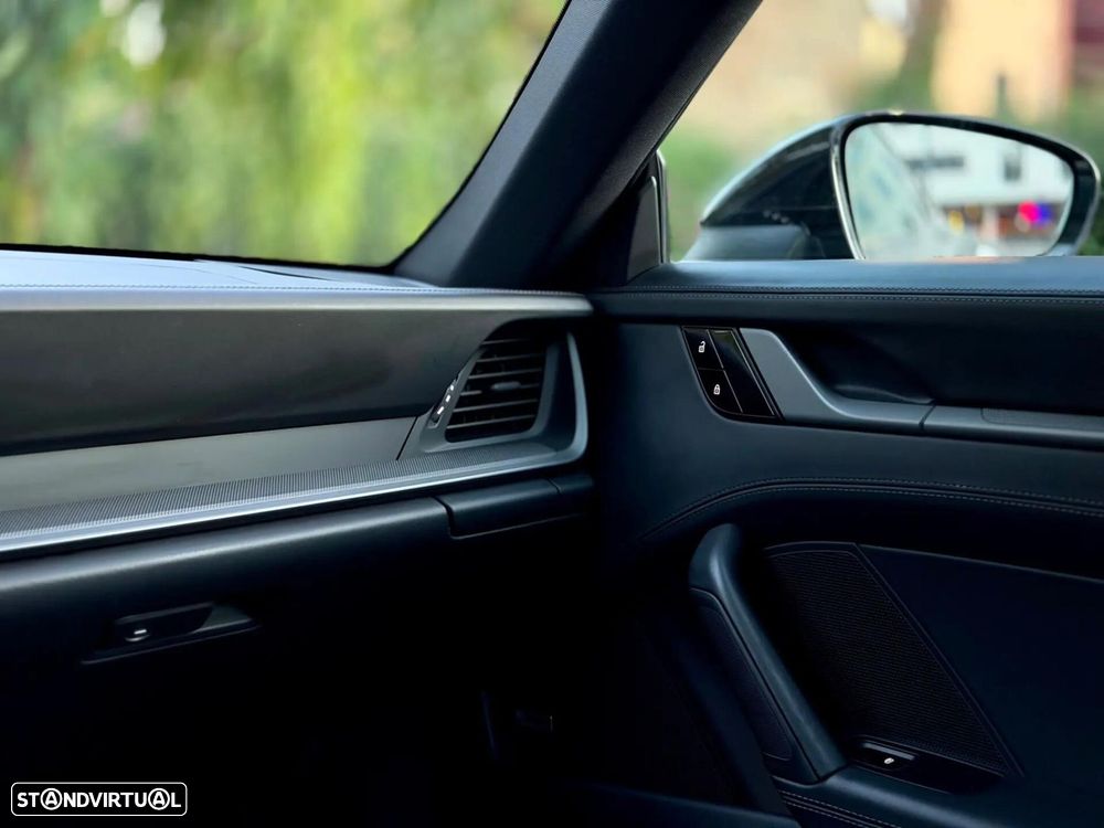 Porsche 911 (992) Carrera 4 PDK - 23