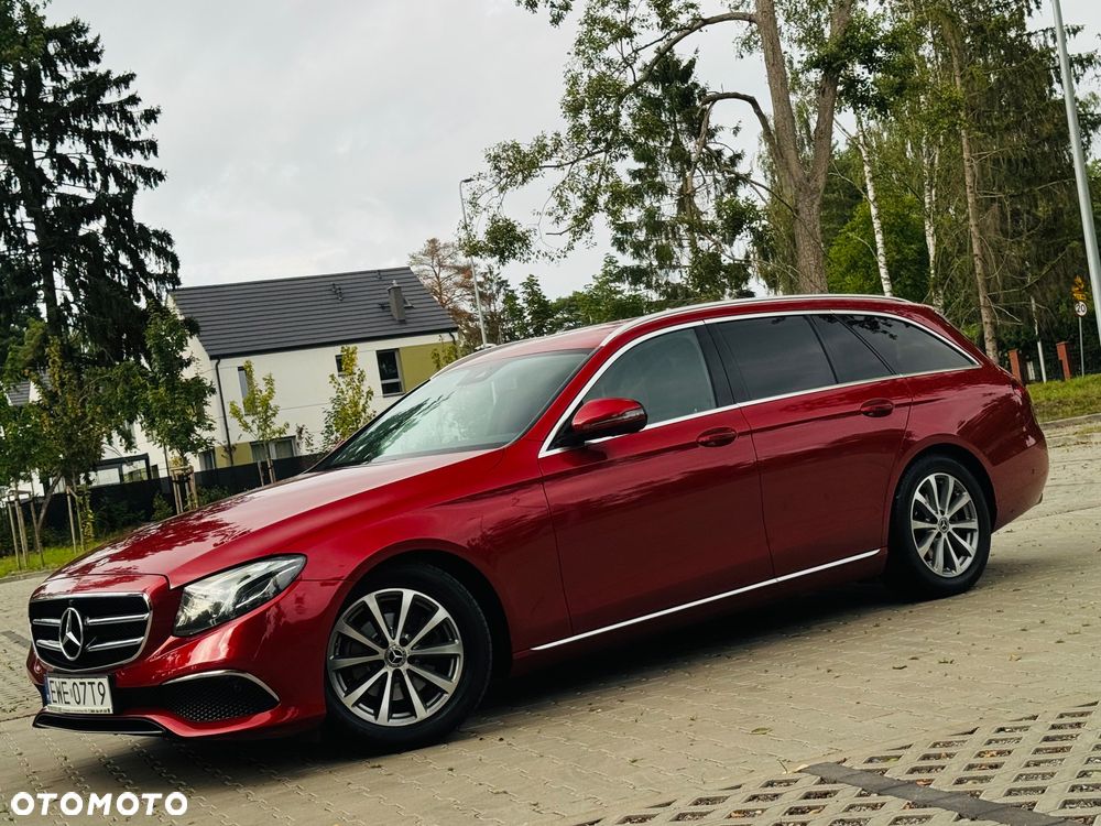 Mercedes-Benz Klasa E 220 d 9G-TRONIC Exclusive - 20