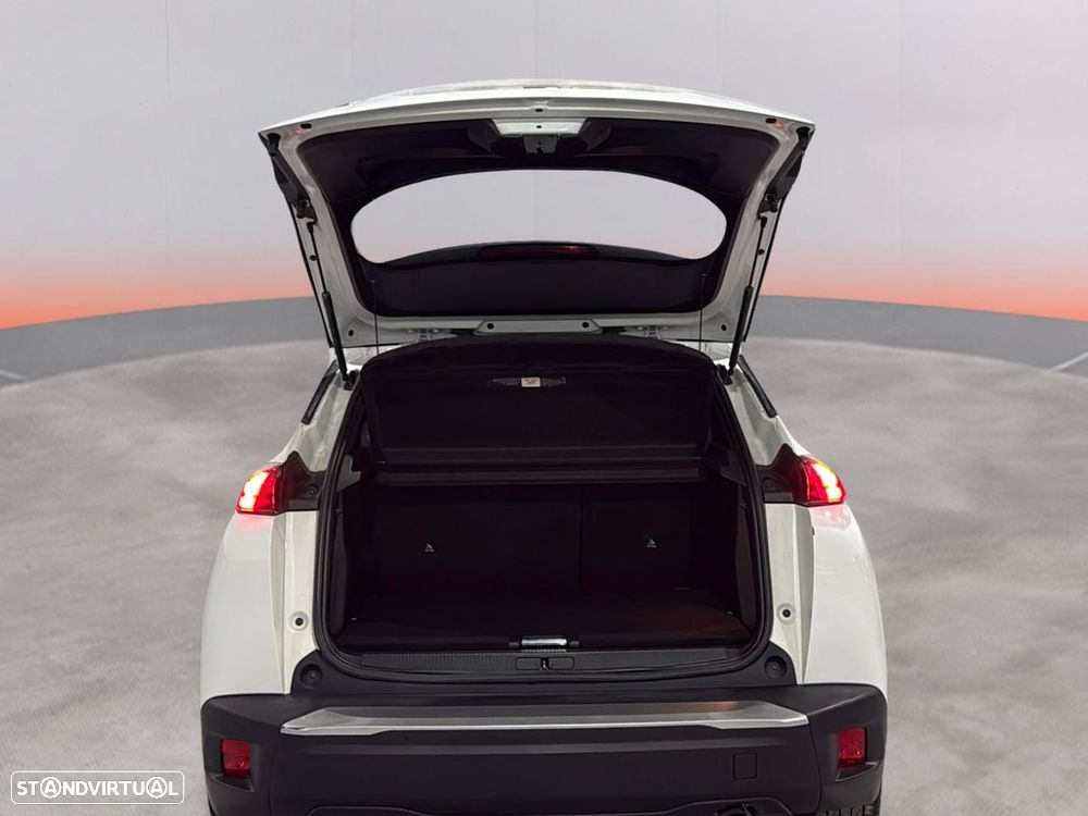 Peugeot 2008 1.2 PureTech Allure - 16