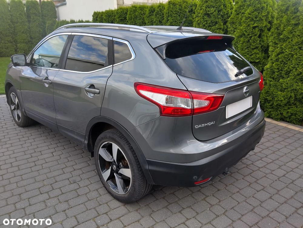Nissan Qashqai 1.6 DCi Xtronic TEKNA - 3