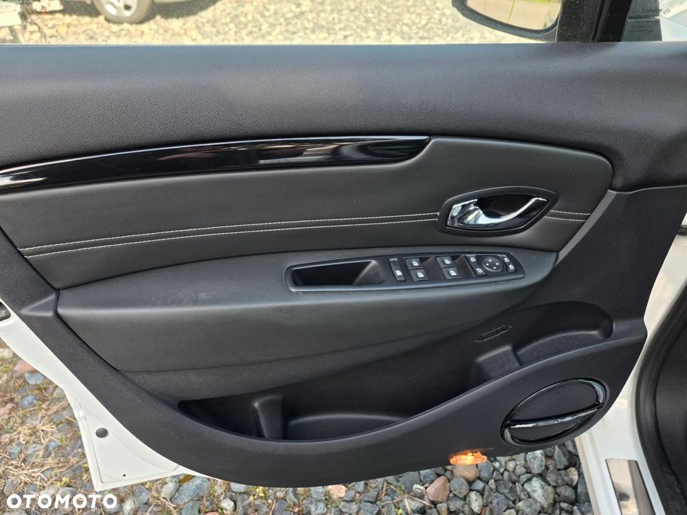 Renault Grand Scenic dCi 110 EDC Bose Edition - 27