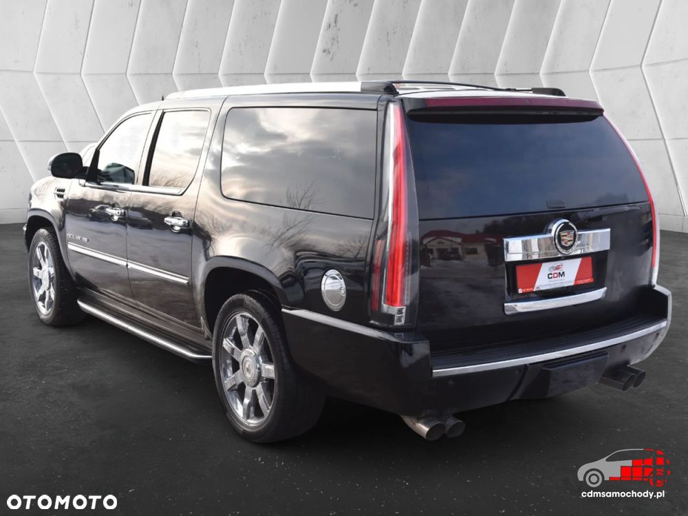 Cadillac Escalade - 8