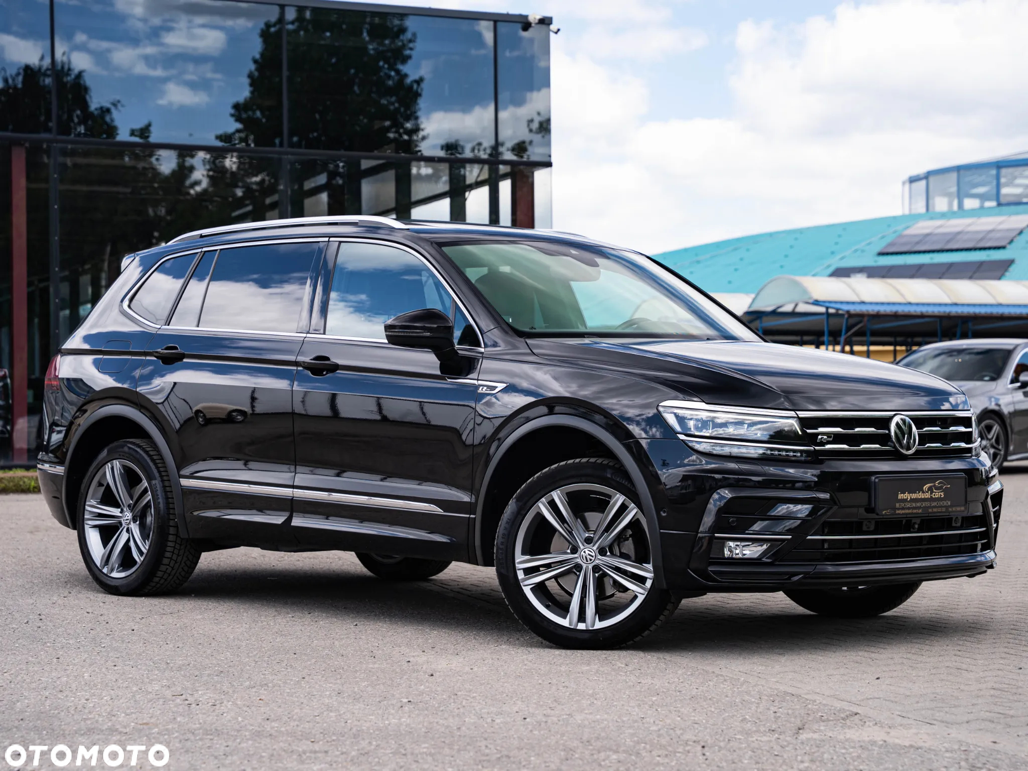 Volkswagen Tiguan Allspace 2.0 TDI R-Line DSG - 9