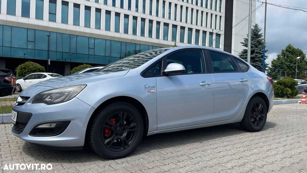 Opel Astra - 1