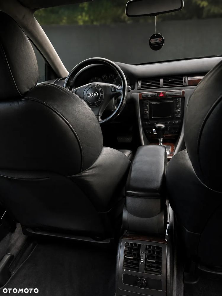 Audi S6 Avant - 15
