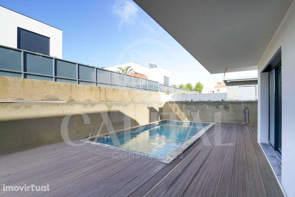 Moradia Nova V3 com Piscina – Pronta a Estrear – Abrunheira - Grande imagem: 4/31