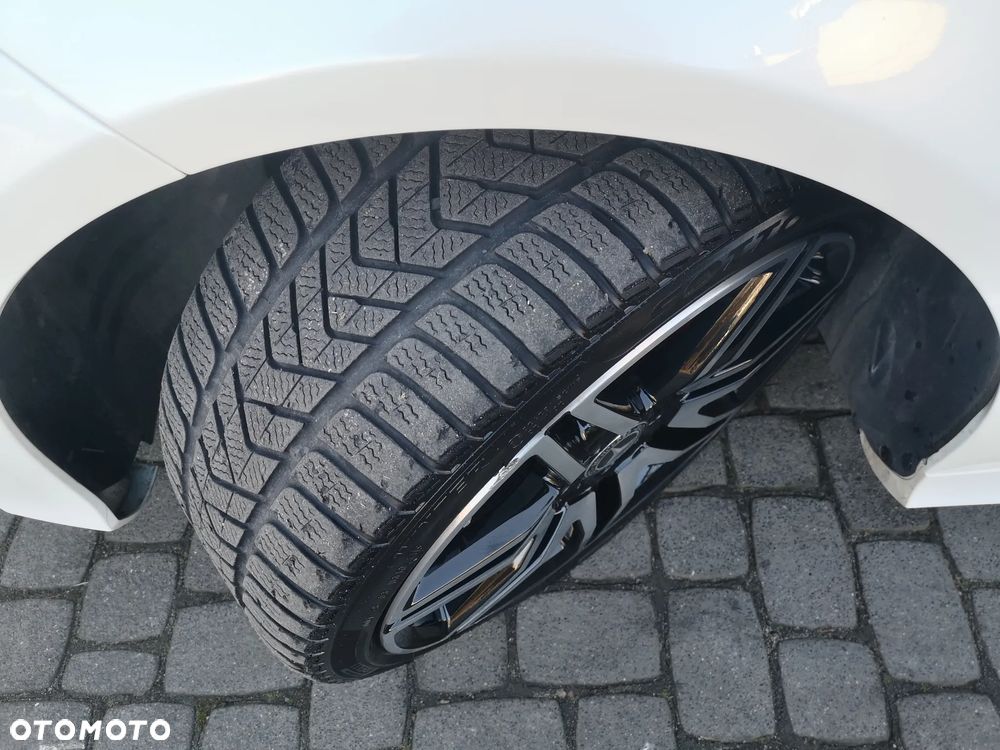 Mercedes-Benz CLS 350 d 4-Matic - 38