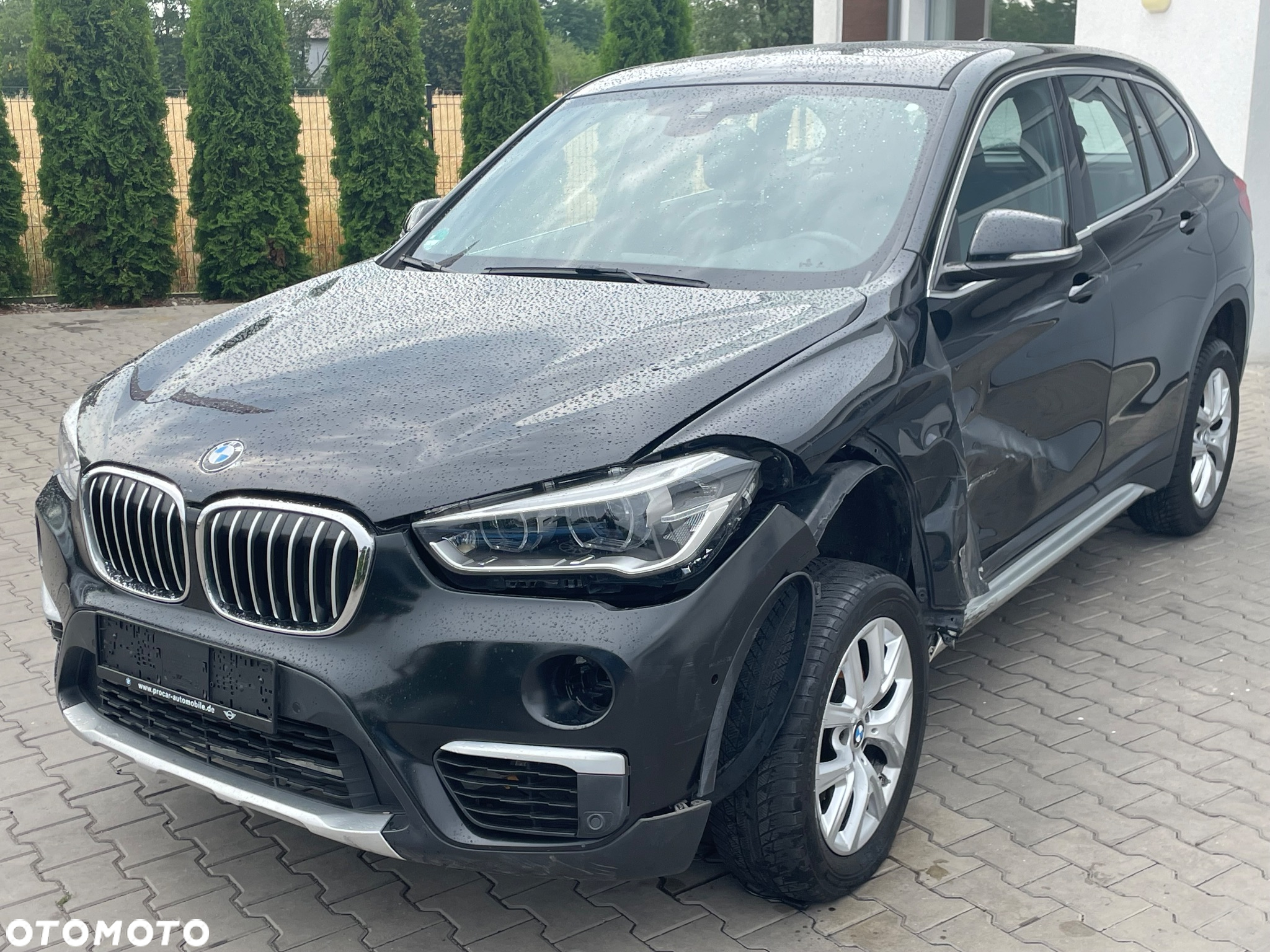 BMW X1 xDrive20i Advantage - 4