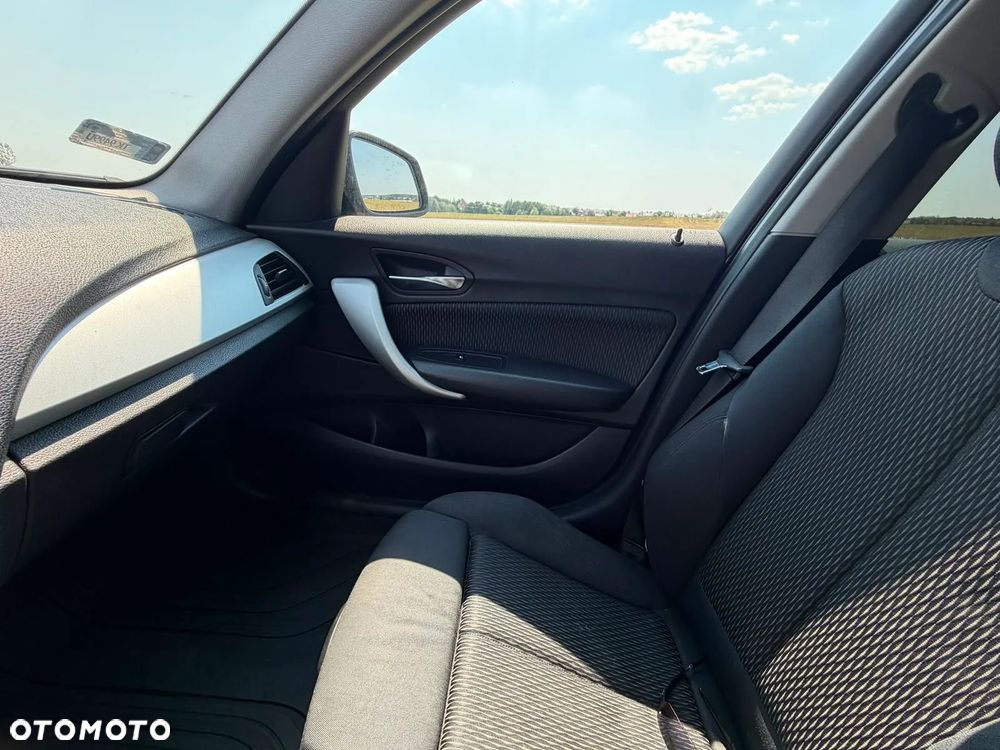 BMW Seria 1 116d EfficientDynamics Sport Line - 16