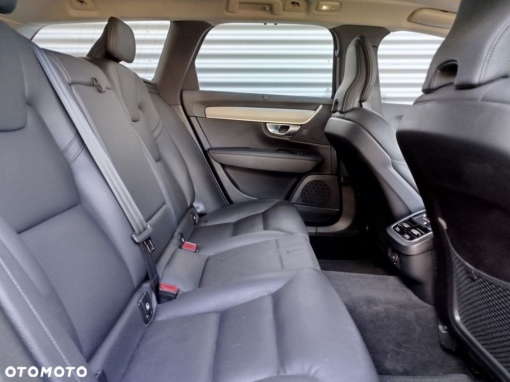 Volvo V90 Cross Country B6 B AWD Ultimate - 30