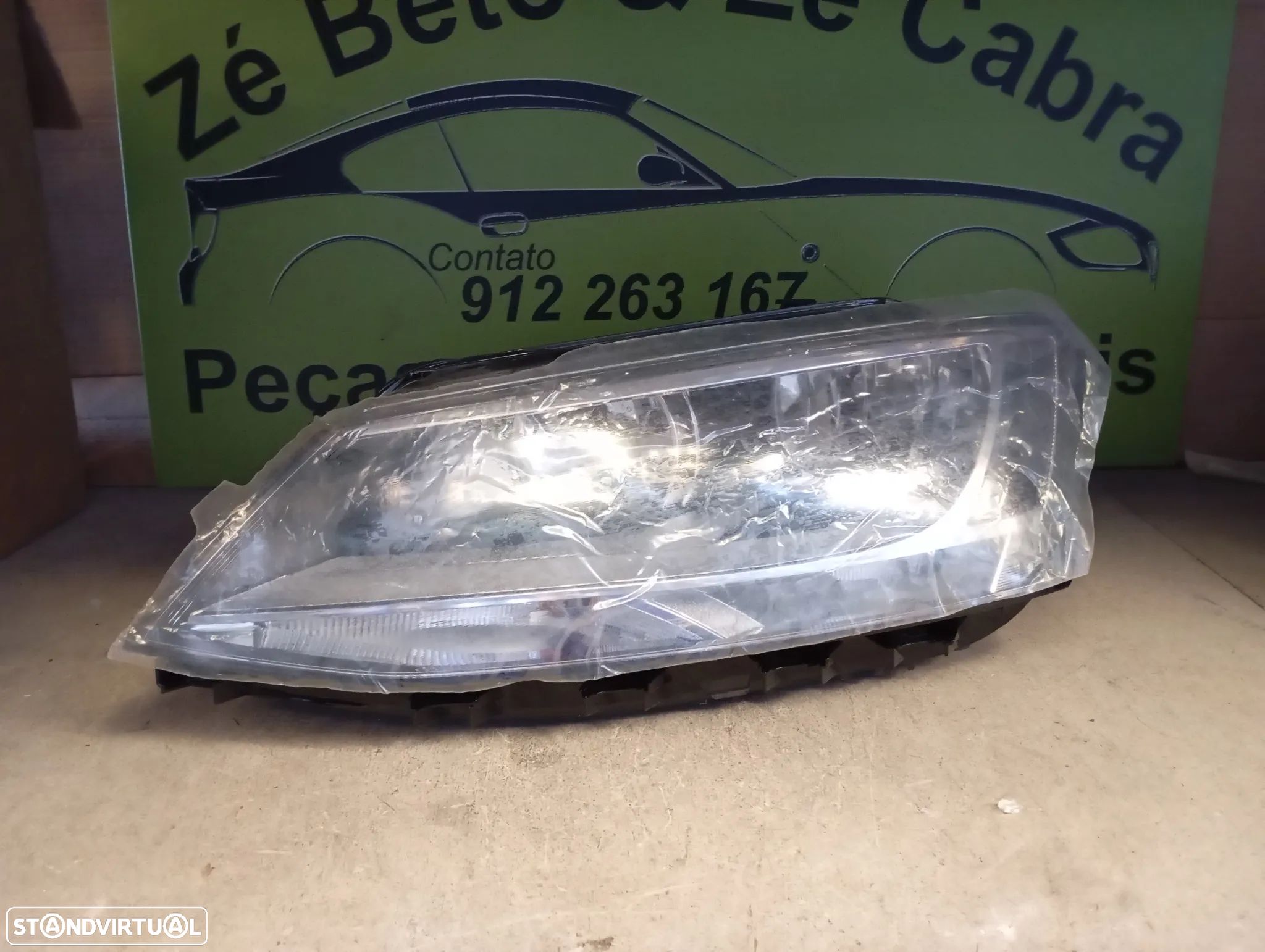 VW JETTA IV FAROL ESQUERDO - FF598 - 1