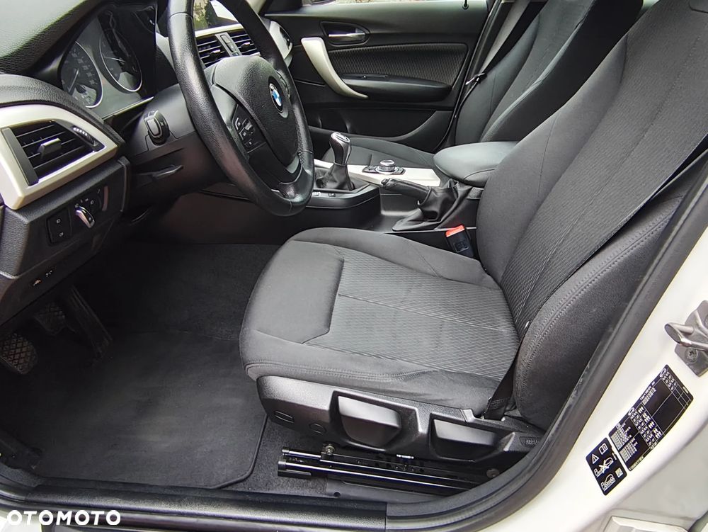 BMW Seria 1 118d xDrive Edition Metropolitan - 27