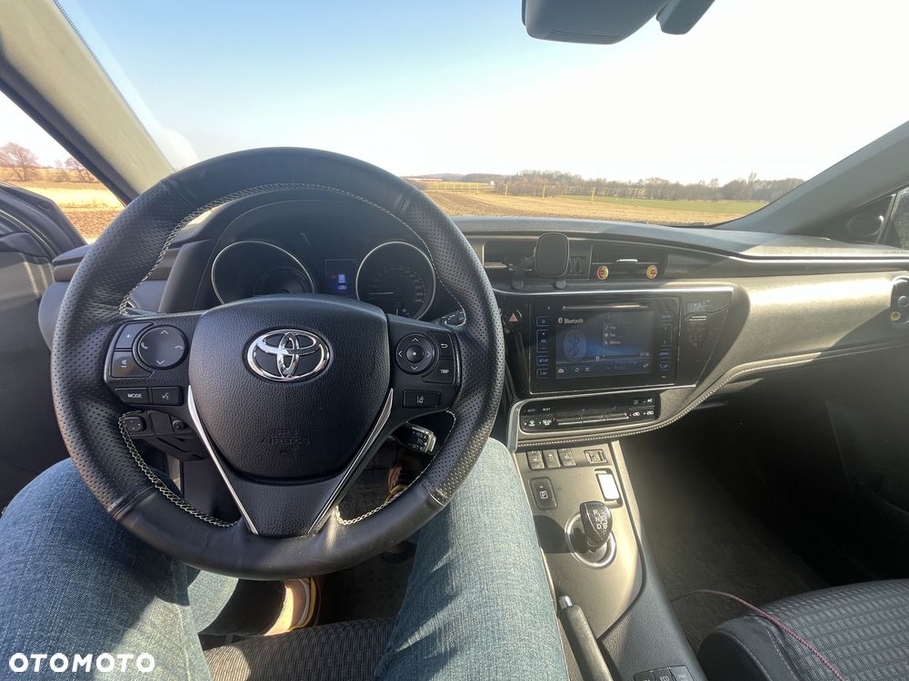 Toyota Auris - 5
