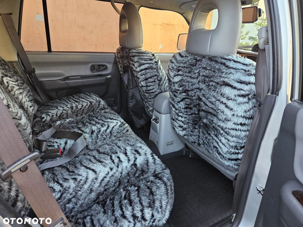 Mitsubishi Pajero Sport - 8