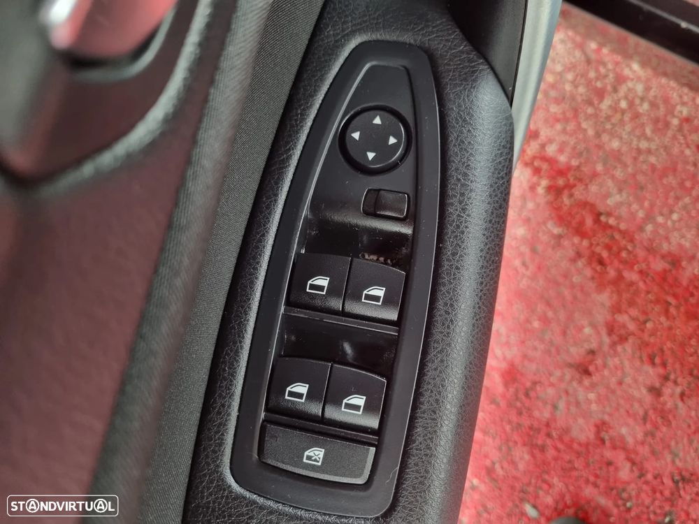 BMW 116 d EDynamics Line Sport - 26