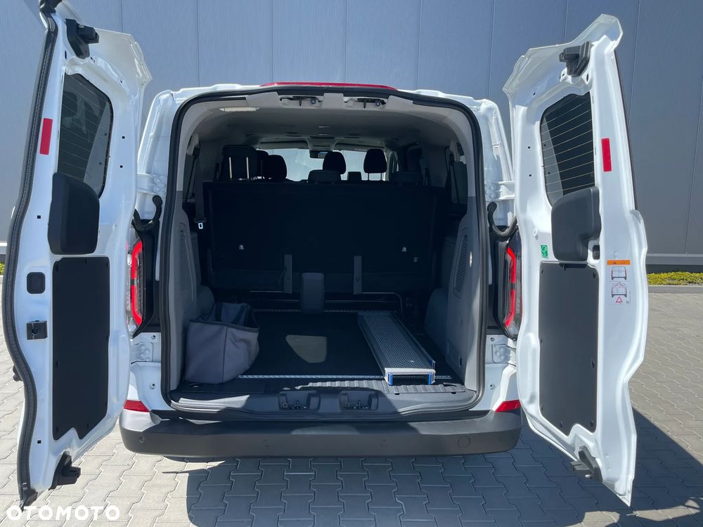 Ford E-Transit Custom Kombi 340 L2H1 Trend M1 - 12