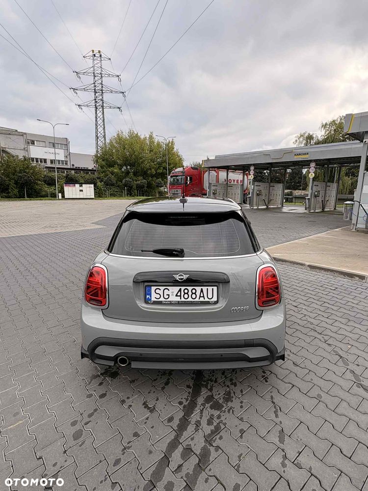 MINI Cooper Standard - 3