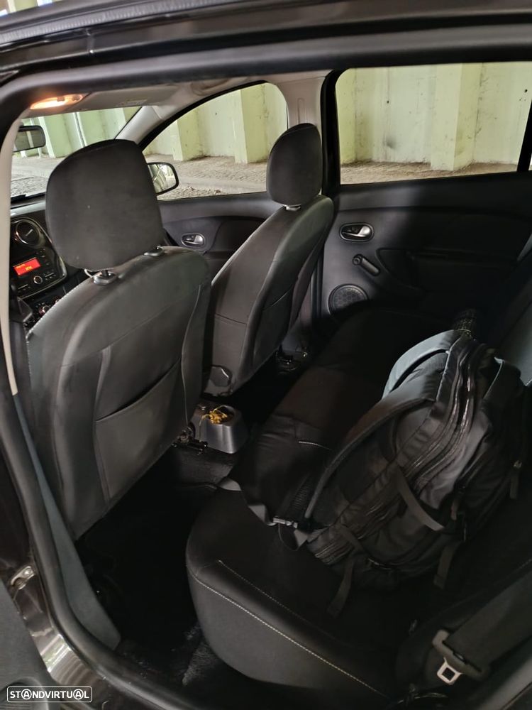 Dacia Sandero - 4