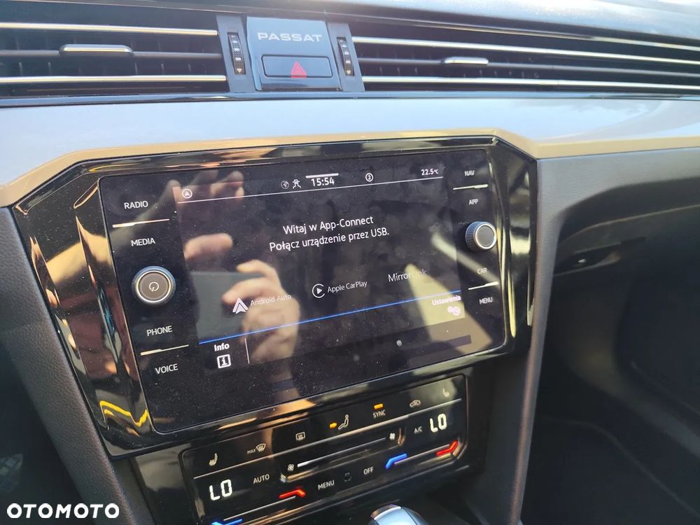 Volkswagen Passat - 16