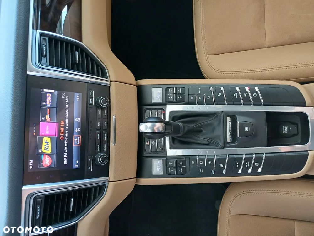 Porsche Macan - 22