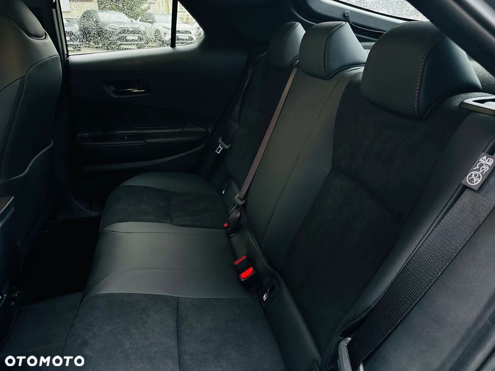 Toyota C-HR 2.0 PHEV Dynamic Force GR Sport - 22