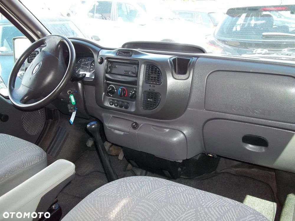 Ford transit - 13