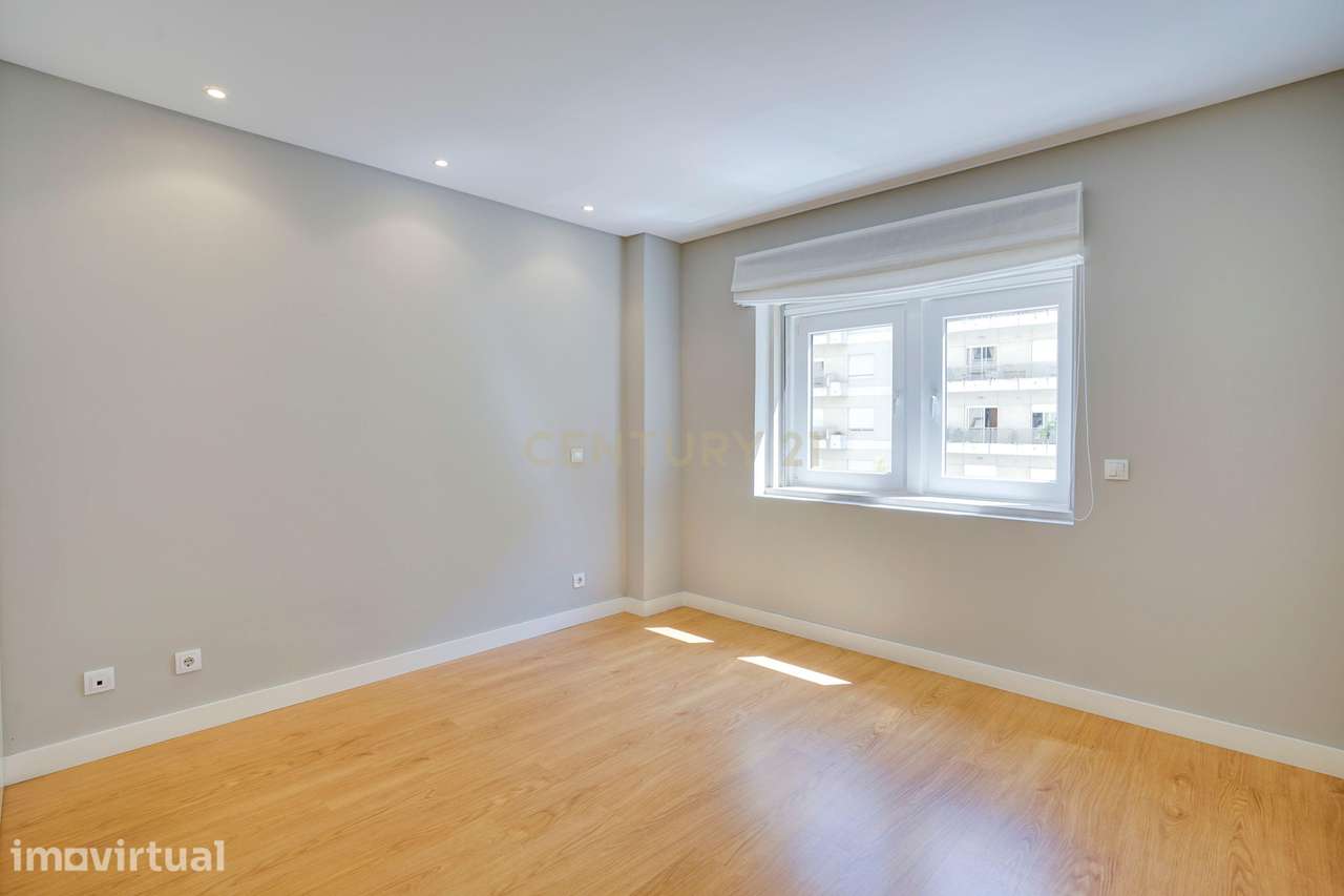 Apartamento T2 em São Domingos de Benfica, Lisboa - Grande imagem: 3/30